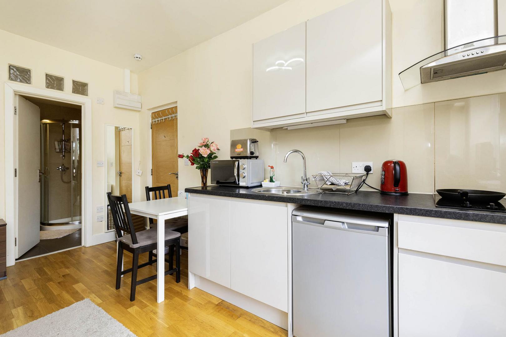 Modern Apartment Hendon Way, Cricklewood